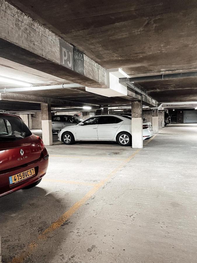 Le Cocon Blanc Metz - T2 - Parking Prive - Balcon - Nouvelle Ville, Gare Kültér fotó